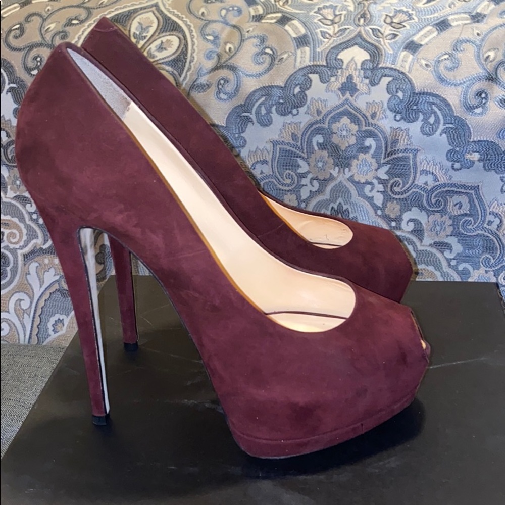 Giuseppe Zanotti Sharon 105 Peep Toe Pump